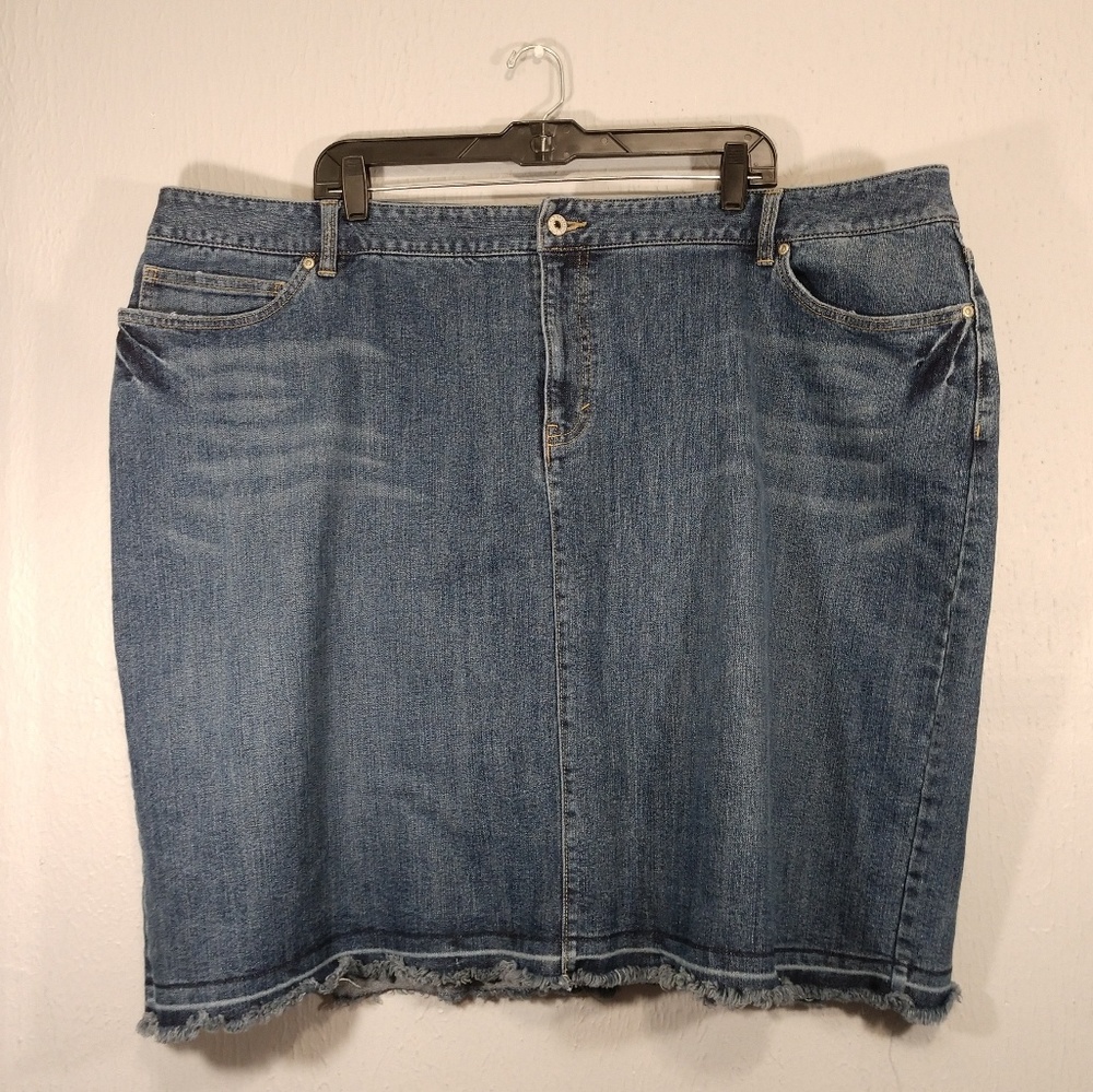 2/$10 Old Navy Stretch Jean Midi Skirt Size 24